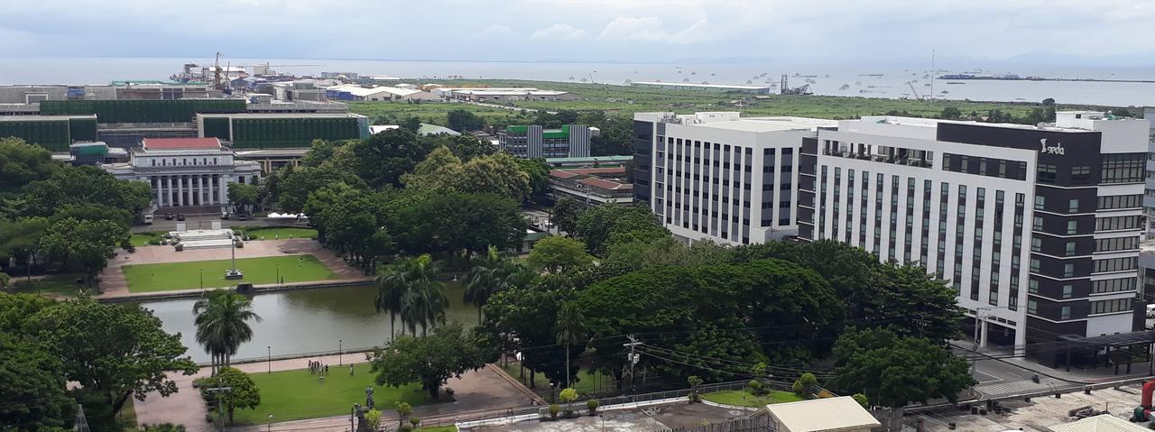 913Cityscape Located At City Center Bacolod Ngoại thất bức ảnh